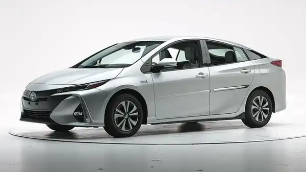 Descargar Manual de Propietario TOYOTA Prius Prime 2018