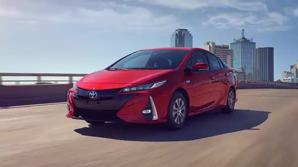 Descargar Manual de Propietario TOYOTA Prius Prime 2020