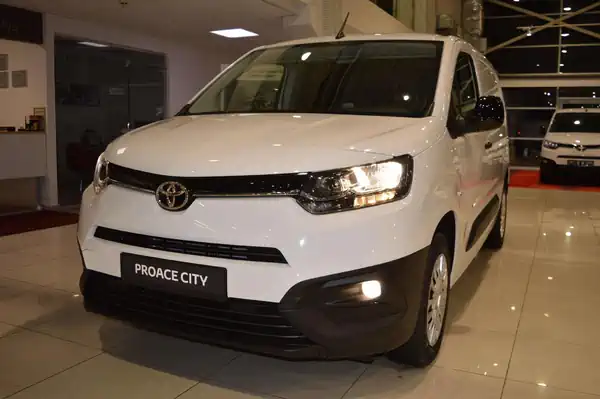 Descargar Manual de Propietario TOYOTA Proace 2017