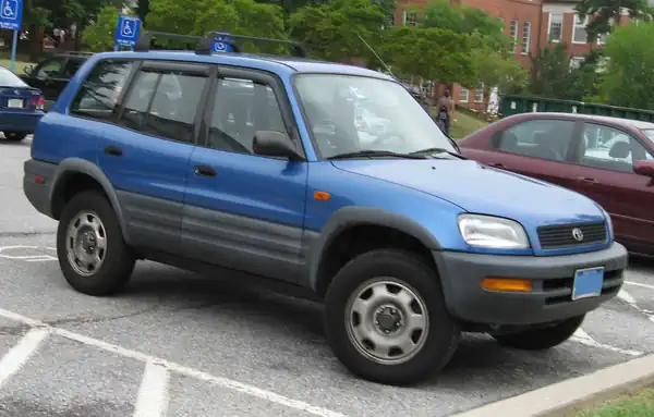 Descargar Manual de Propietario TOYOTA RAV4 1996