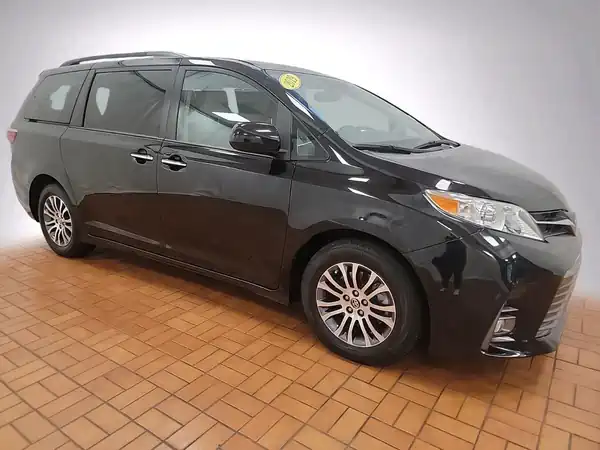 Descargar Manual de Propietario TOYOTA Sienna 2019 en Español PDF Gratis