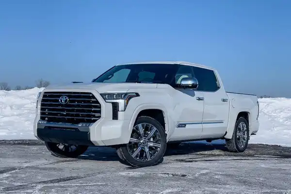Descargar Manual de Propietario TOYOTA Tundra 2022