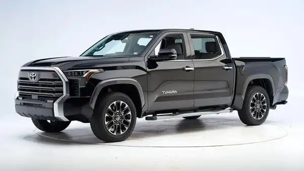 Descargar Manual de Propietario TOYOTA Tundra 2023