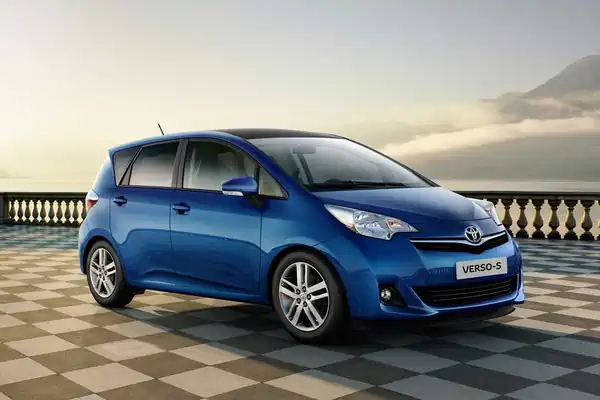 Descargar Manual de Propietario TOYOTA Verso S 2014
