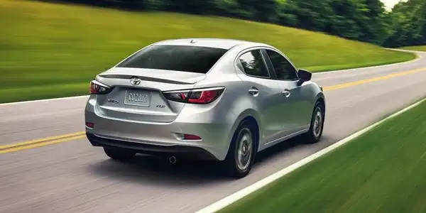 Descargar Manual de Propietario TOYOTA Yaris 2019