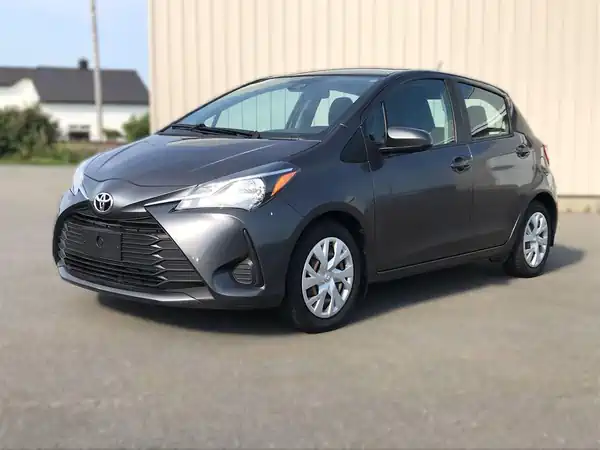 Descargar Manual de Propietario TOYOTA Yaris Hatchback 2019 en Español PDF Gratis