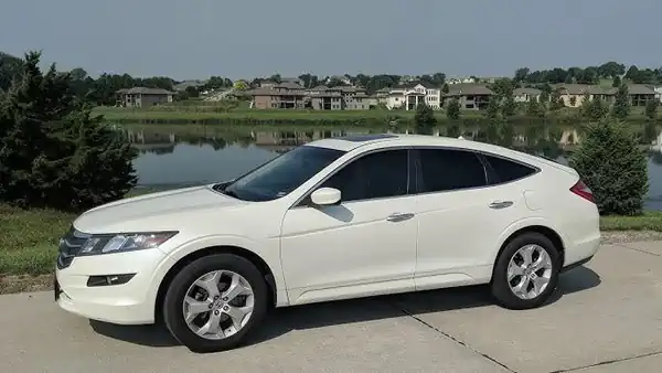 Descargar Manual de Propietario HONDA Accord Crosstour 2010