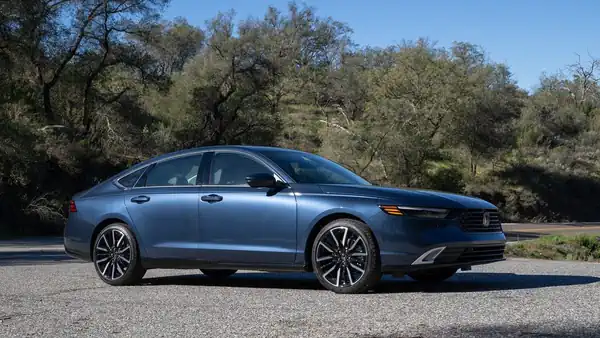 Descargar Manual de Propietario HONDA Accord Hibrido 2023