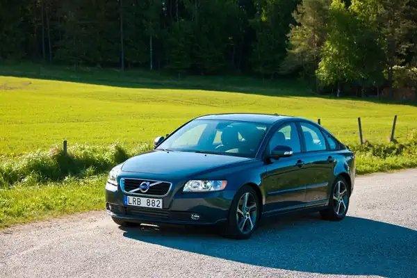 Descargar Manual de Propietario VOLVO S40 2012 en Español PDF Gratis