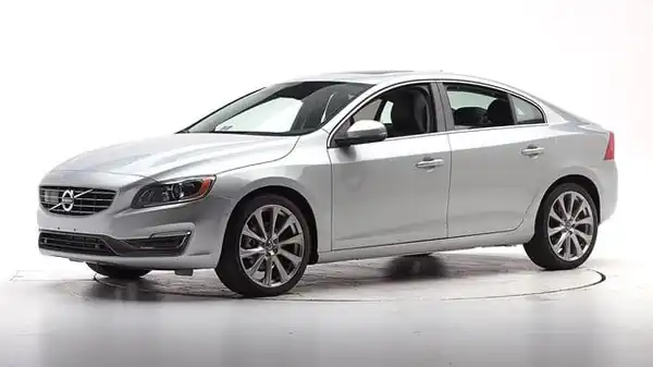 Descargar Manual de Propietario VOLVO S60 2016 en Español PDF Gratis
