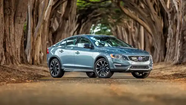 Descargar Manual de Propietario VOLVO S60 Cross Country 2017 en Español PDF Gratis