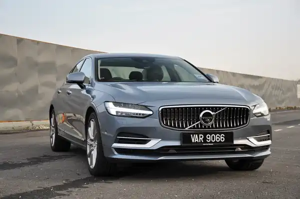 Descargar Manual de Propietario VOLVO S90 Twin Engine 2018 en Español PDF Gratis