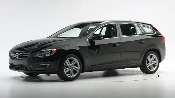 Descargar Manual de Propietario VOLVO V60 2018 en Español PDF Gratis