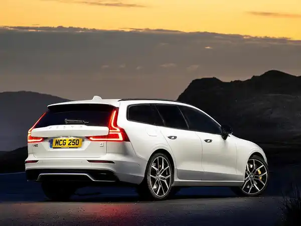 Descargar Manual de Propietario VOLVO V60 Twin Engine 2020 en Español PDF Gratis
