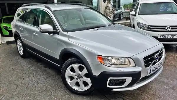 Descargar Manual de Propietario VOLVO V70 XC70 2011 en Español PDF Gratis