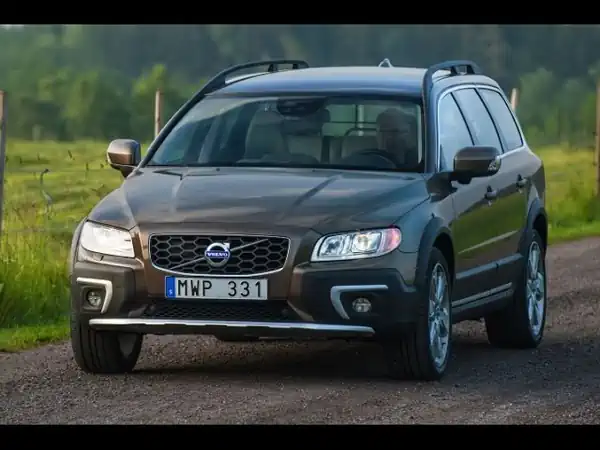 Descargar Manual de Propietario VOLVO V70 XC70 2016 en Español PDF Gratis