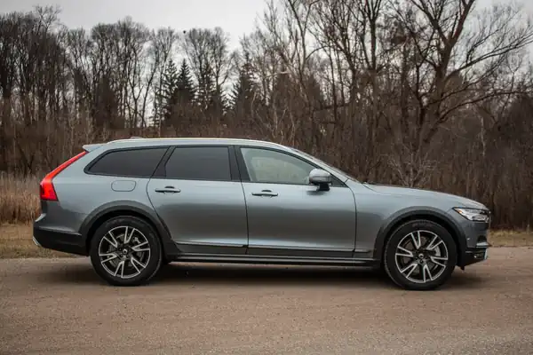 Descargar Manual de Propietario VOLVO V90 Cross Country 2019 en Español PDF Gratis