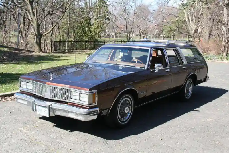 Descargar Manual de Taller Oldsmobile Custom Cruiser 1988 PDF Gratis