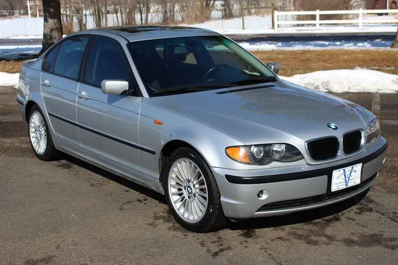 Descargar Manual de Taller BMW 325xi 2003 PDF Gratis