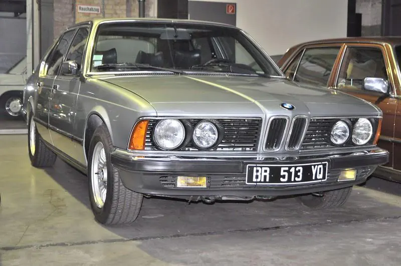 Descargar Manual de Taller BMW 745i 1981 PDF Gratis