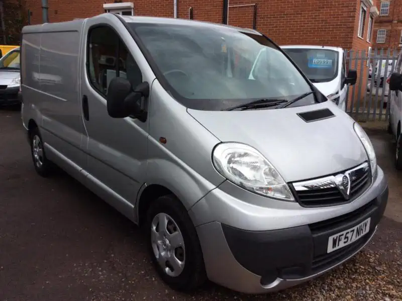 Descargar Manual de Taller Vauxhall Vivaro 2007 PDF Gratis